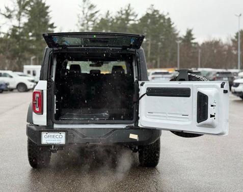 Oxford White 2026 Ford Bronco Outer Banks