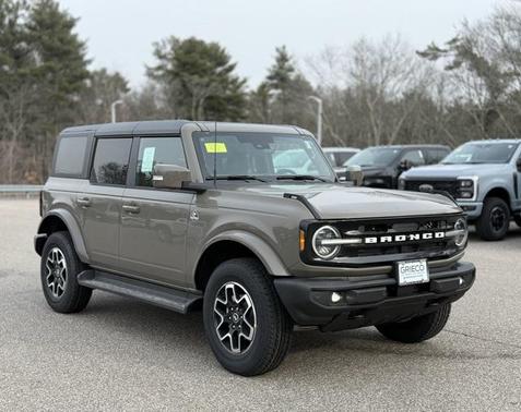 2025 Ford Bronco Outer Banks