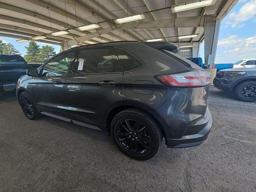 2020 Ford Edge ST