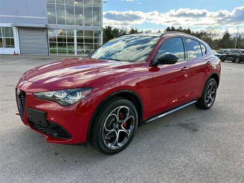 2024 Alfa Romeo Stelvio Veloce AWD