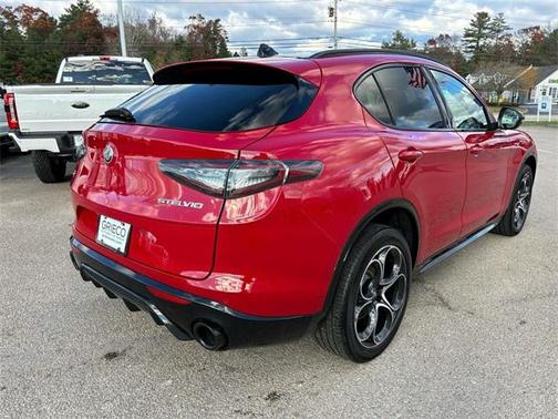 2024 Alfa Romeo Stelvio Veloce AWD