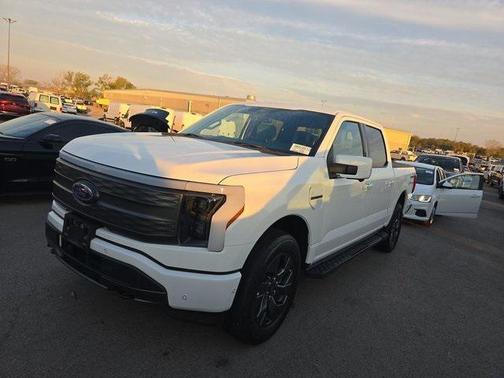 2022 Ford F-150 Lightning LARIAT