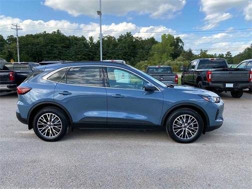 2023 Ford Escape PHEV Base
