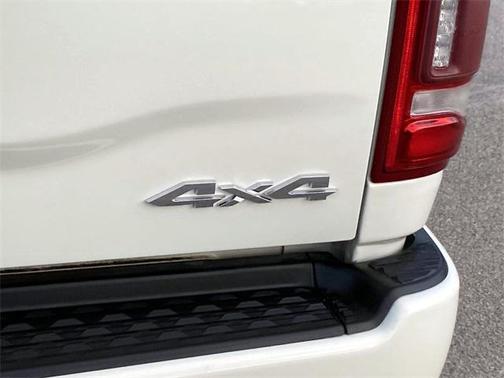 2022 RAM 3500 Limited Crew Cab 4x4 6'4' Box