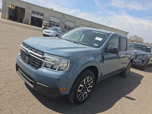 Azure Gray Metallic 2024 Ford Maverick Lariat