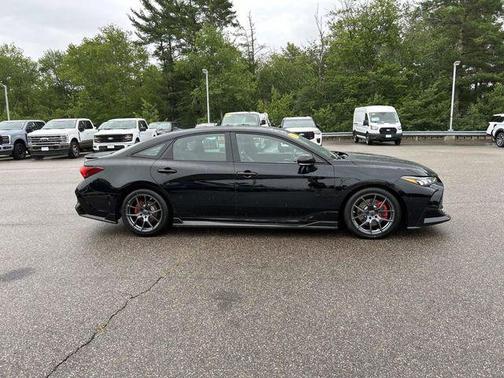 Midnight Black Metallic 2020 Toyota Avalon TRD
