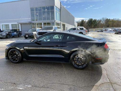 2016 Ford Shelby GT350 Base