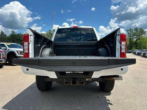 Star White Metallic Tri-Coat 2022 Ford F-250 Lariat