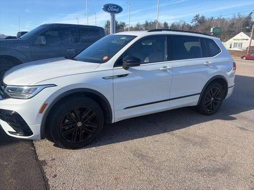 2022 Volkswagen Tiguan 2.0T SE R-Line Black 4MOTION