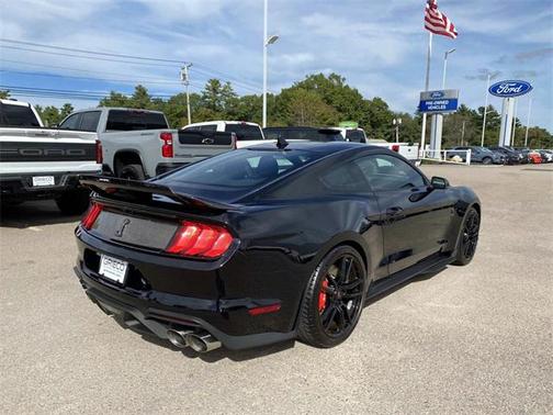 2021 Ford Shelby GT500 Base