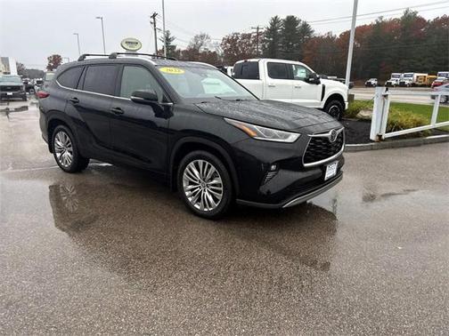 2022 Toyota Highlander Platinum