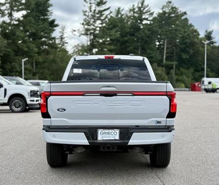 2025 Ford F-150 Lightning LARIAT