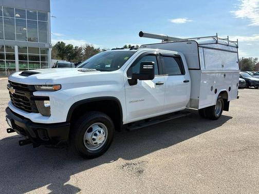 Summit White 2025 Chevrolet Silverado 3500 WT