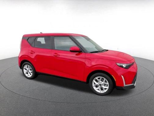 Inferno Red 2025 Kia Soul LX