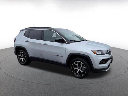 Silver Zynith 2025 Jeep Compass Limited