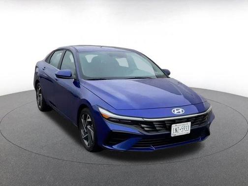 2025 Hyundai ELANTRA SEL Convenience