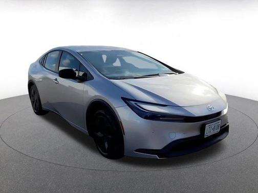 2025 Toyota Prius LE