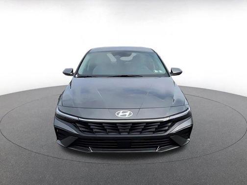 Amazon Gray 2025 Hyundai ELANTRA Limited