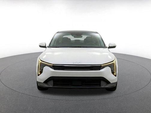 Snow White Pearl 2025 Kia K4