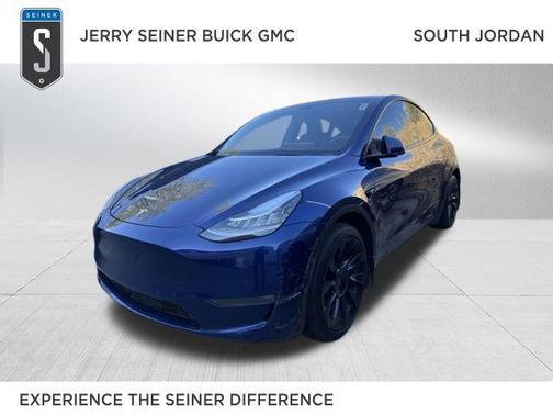 2022 Tesla Model Y Long Range Dual Motor All-Wheel Drive