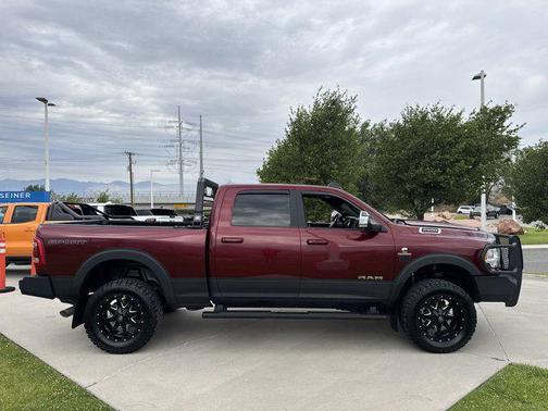 2020 RAM 2500 Laramie Crew Cab 4X4 6'4' Box