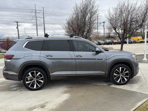 2024 Volkswagen Atlas 2.0T SEL Premium R-Line 4MOTION