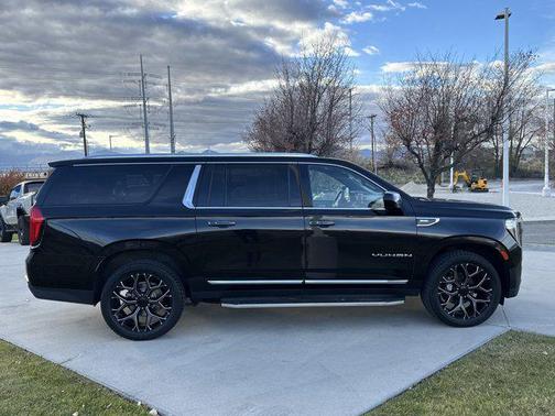 2021 GMC Yukon XL SLT