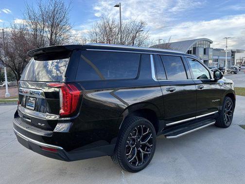 2021 GMC Yukon XL SLT