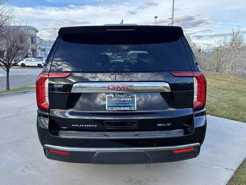 2021 GMC Yukon XL SLT