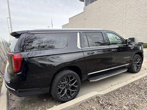 2021 GMC Yukon XL SLT