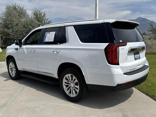 2022 GMC Yukon SLT