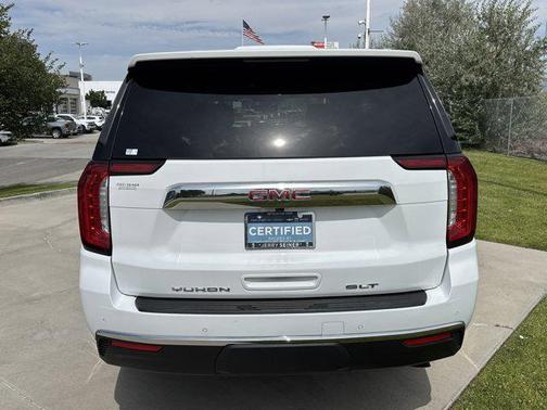 2022 GMC Yukon SLT