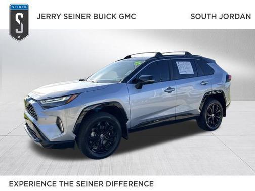 2022 Toyota RAV4 Hybrid SE