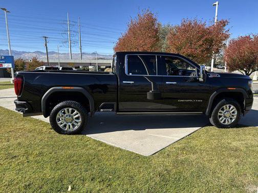 2023 GMC Sierra 3500 Denali