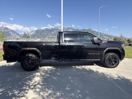 2022 GMC Sierra 3500 Denali