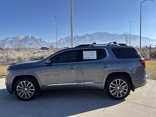 2021 GMC Acadia Denali