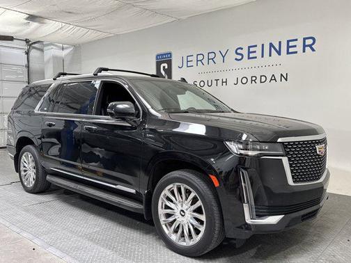 2022 Cadillac Escalade ESV Luxury