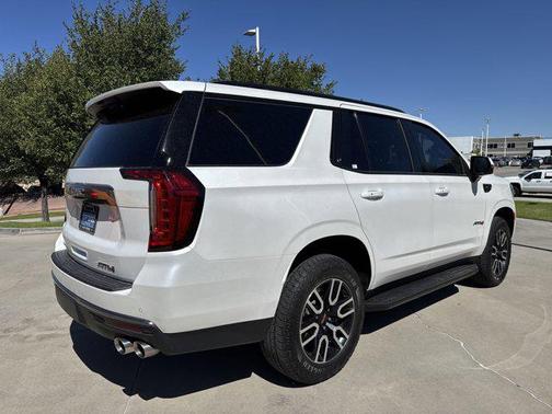 2024 GMC Yukon 4WD AT4