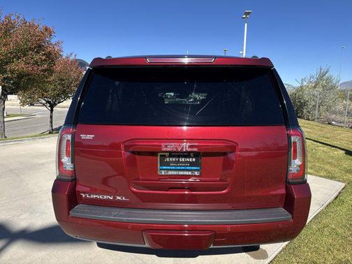 2017 GMC Yukon XL SLT