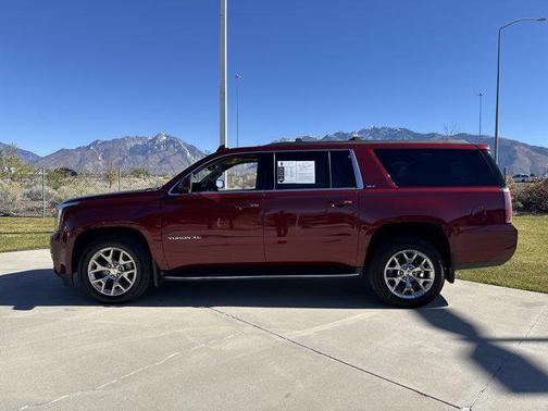 2017 GMC Yukon XL SLT