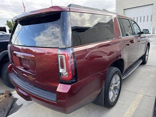 2017 GMC Yukon XL SLT