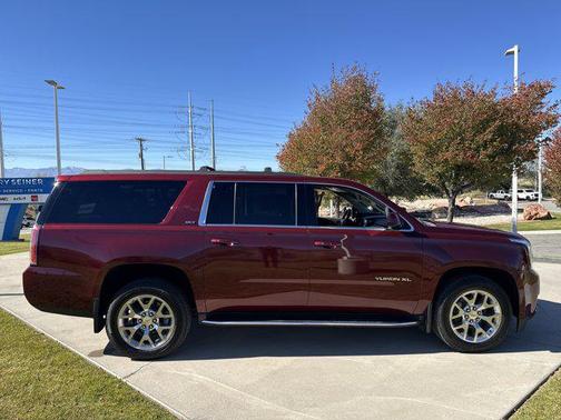 2017 GMC Yukon XL SLT