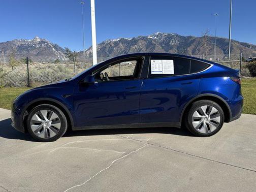 2023 Tesla Model Y Long Range Dual Motor All-Wheel Drive