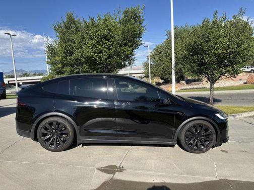 2023 Tesla Model X Standard Range