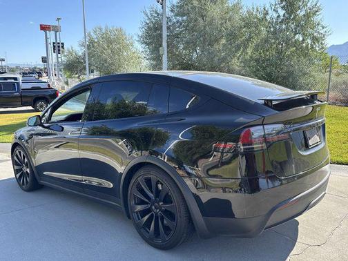 2023 Tesla Model X Standard Range