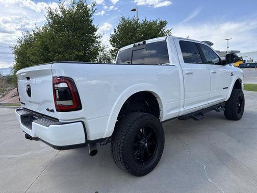 2020 RAM 2500 Laramie Crew Cab 4X4 6'4' Box