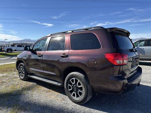 2016 Toyota Sequoia SR5