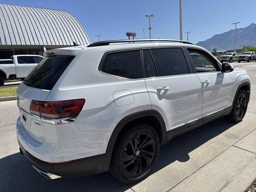 2023 Volkswagen Atlas 3.6L SE w/Technology