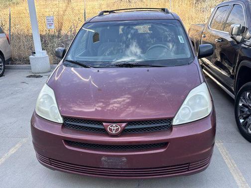 2005 Toyota Sienna LE