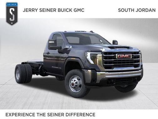 2025 GMC Sierra 3500 Base